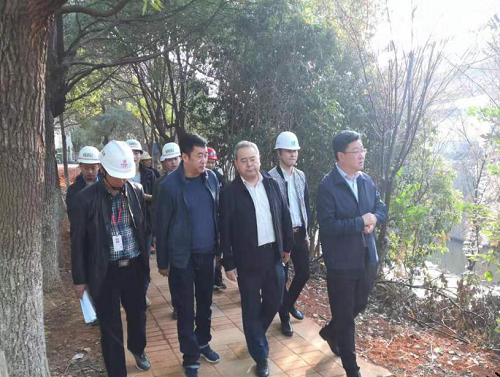 南昌市委副秘書(shū)長(cháng)羅劍云視察洪都大道建筑立面改造項目