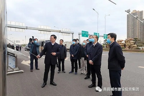 吳曉軍深入昌南大道快速路、洪都大道快速路項目現場(chǎng)調研指導