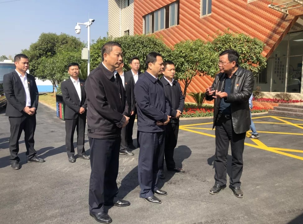 市委副書(shū)記嚴允蒞臨南昌城投公司市容環(huán)衛集團調研指導