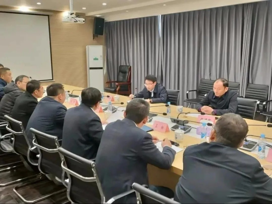 江新洪副市長(cháng)主持召開(kāi)南昌市繞城高速西二環(huán)項目設計及施工部署會(huì )